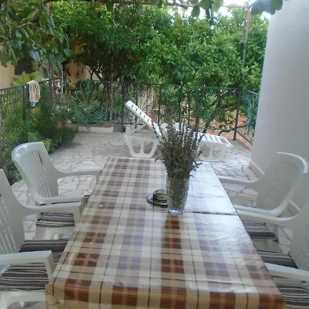 Apartment With Parking Space Orebic, Peljesac - 14842 *